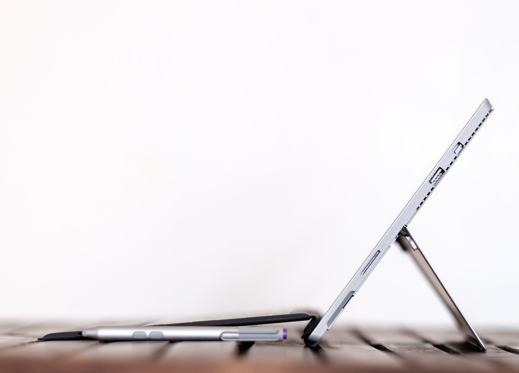 Moderne smarthusløsninger kan styres fra alle mobile enheter Moderne smarthusløsninger kan styres fra alle mobile enheter