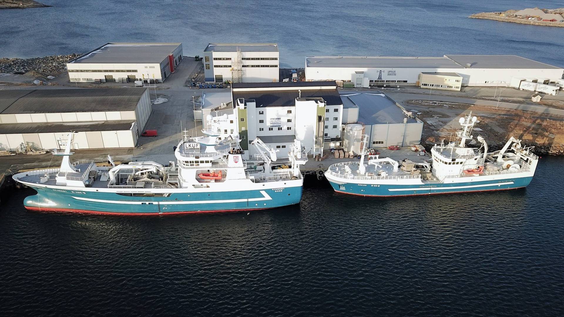 M/S Kvannøy og M/S Senior 455-kvannøy-og-senior.jpg