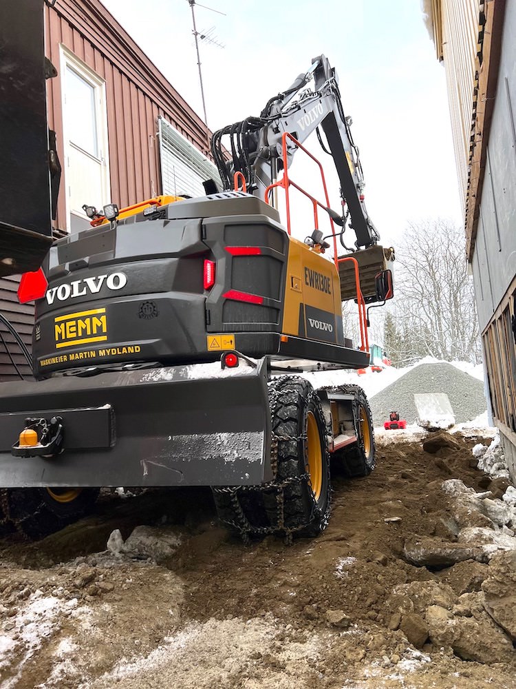 r140-graving-maskinfirma-tromso-04.jpg