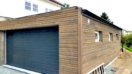 Dobbelgarasje i helstøpt betong og terrasse på taket i Trondheim (totalentreprise) Dobbelgarasje i helstøpt betong og terrasse på taket i Trondheim (totalentreprise)