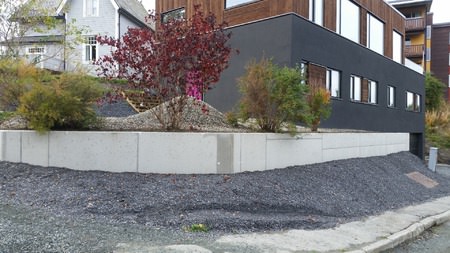 Støttemur og påbygg i tilknytning til enebolig i Trondheim Støttemur og påbygg i tilknytning til enebolig i Trondheim